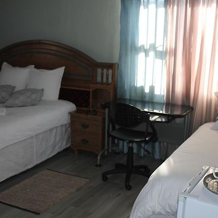 Coco Palm Bed&Breakfast Windhoek Exterior foto